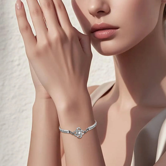 Design-Oriented Silver Bracelet for Best Friends